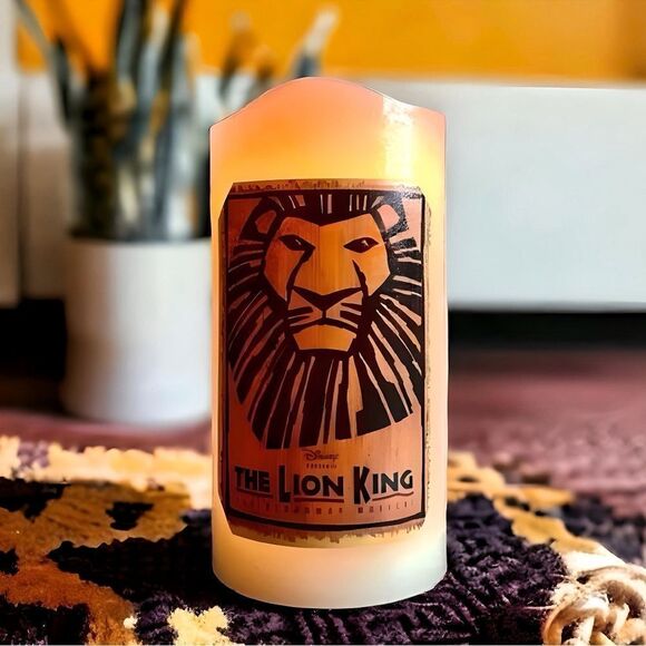 NWOT. The Lion King Flameless Candle w Timer - Picture 1 of 5